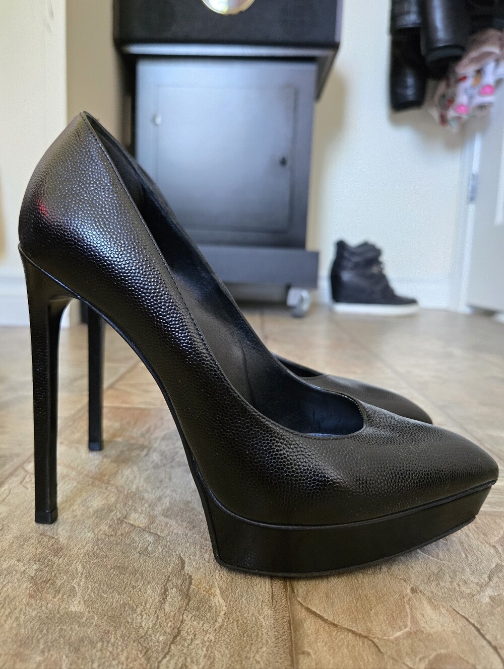 Saint Laurent Janis 80 Platform Pump Black